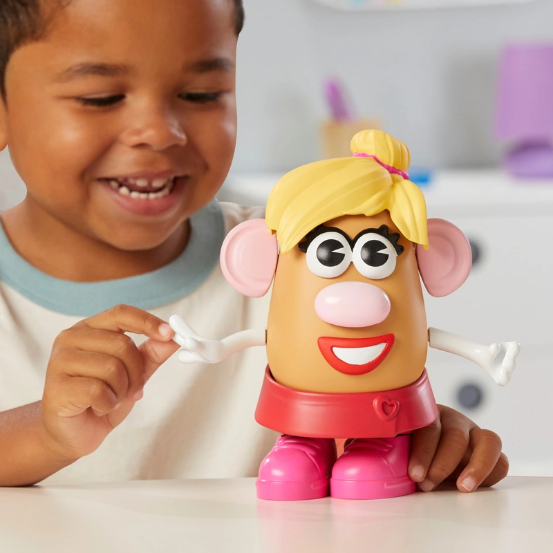 Interchangeable parts for Mrs. Potato Head toy UK