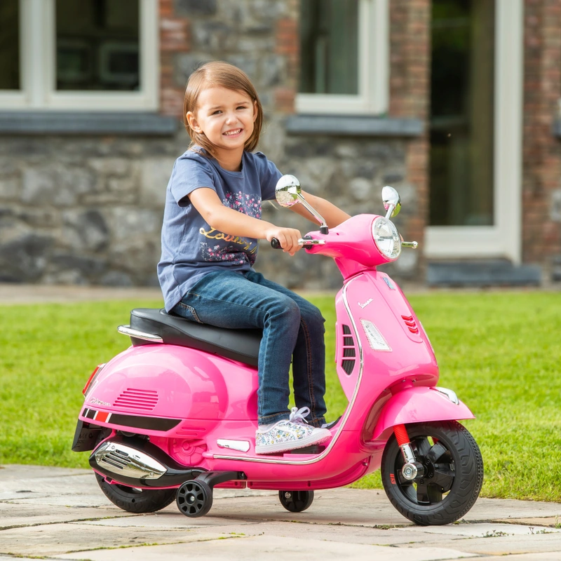 Vespa GTS Super Scooter 6V Pink side view