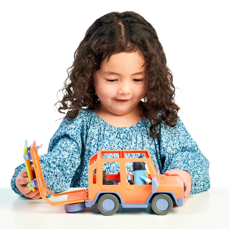 Official Bluey Heeler family vehicle toy