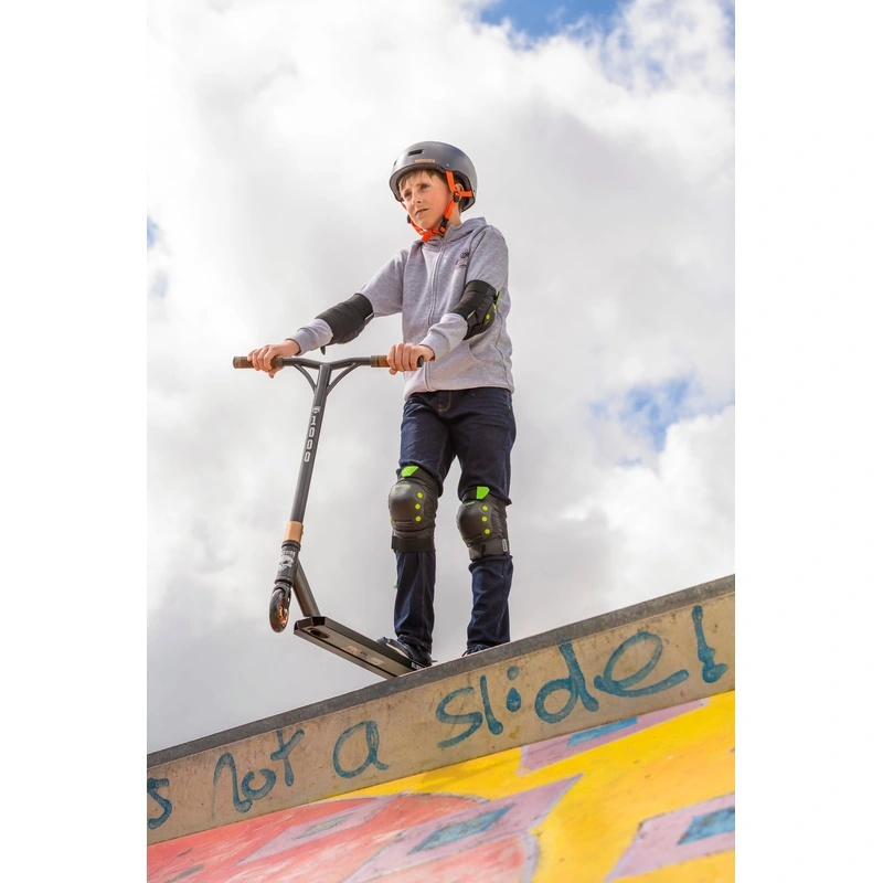 Blindside 1000 Stunt Scooter UK wheel hub