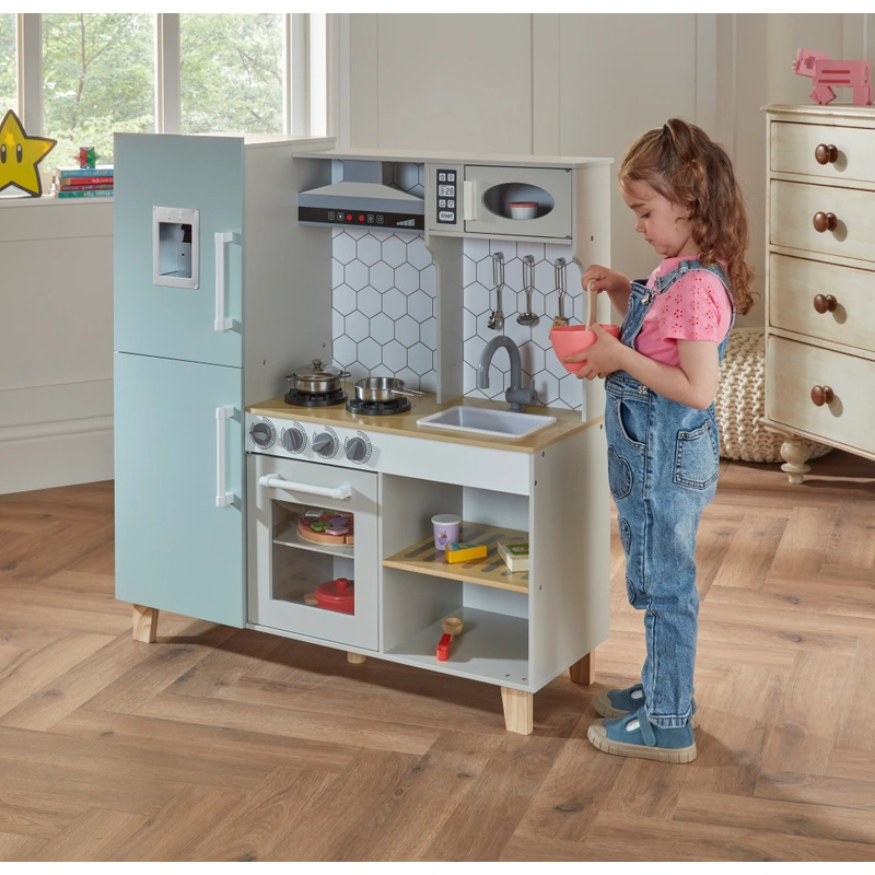 Kitchen Corner Deluxe Wooden Play Kitchen Green knobs detail