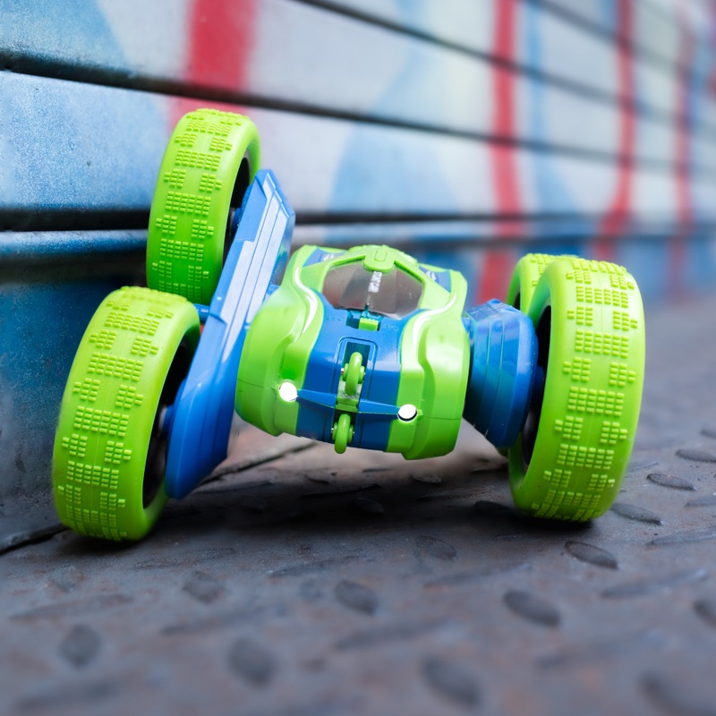 Spin n' Stunt Remote Control Car Green and Blue 1:24 Scale | Smyths Toys UK