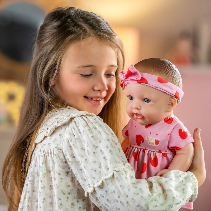 Trotties Mini Sophie – Kleiner Puppen-Koffer Mit Puppe, Kleidung & Zubehör, Ab 3 Jahren, Von Famosa