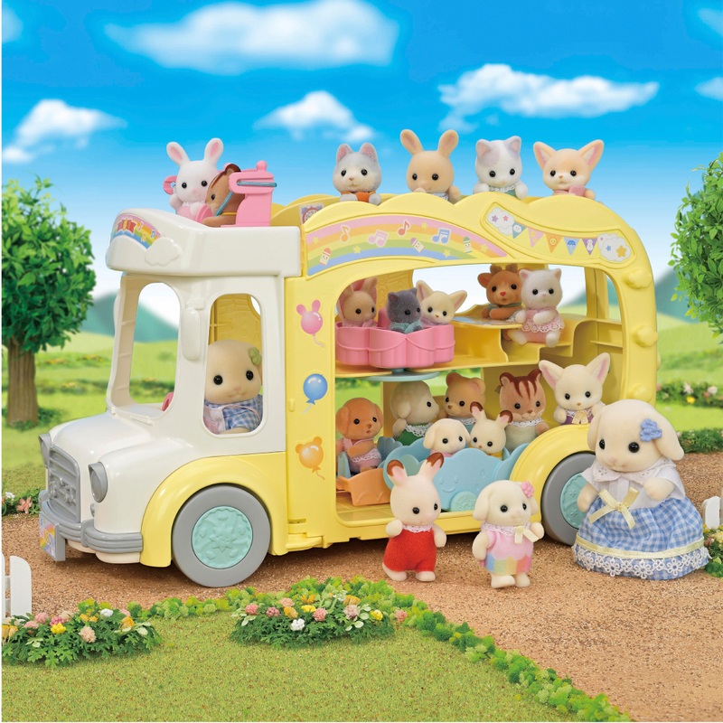 Sylvanian Families - Le Bus et sa Cour de Récréation