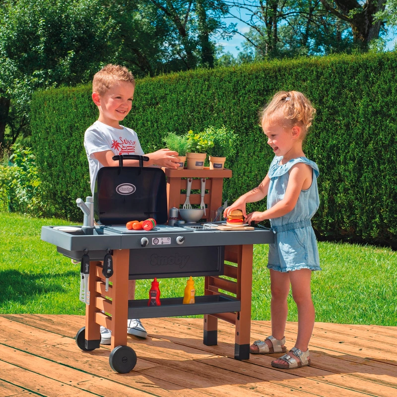 Weather-resistant garden kitchen set
