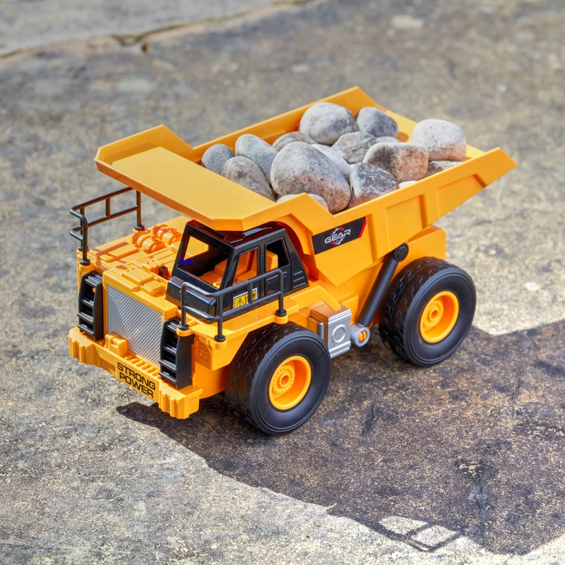 Remote control dump truck from the side UK