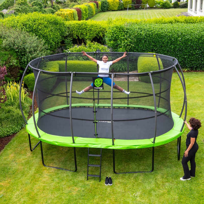 Thorpe - Trampoline d'Extérieur Ovale avec Filet 4,57 m