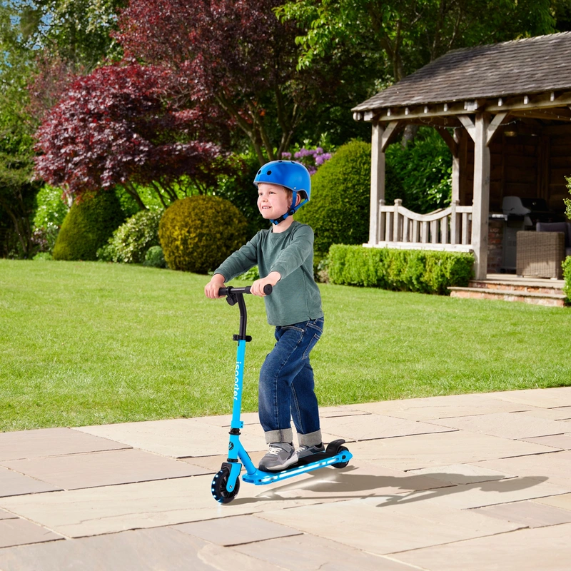 Sturdy handles of the iSporter G2L scooter