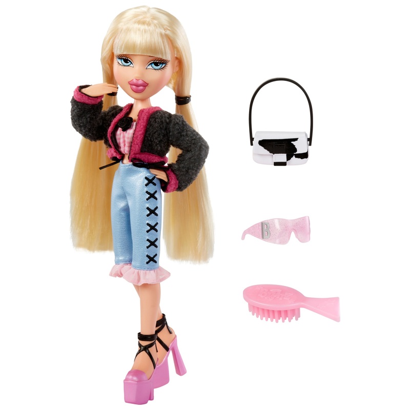 Bratz Goin' Out! Fashion Doll Cloe Smyths Toys UK