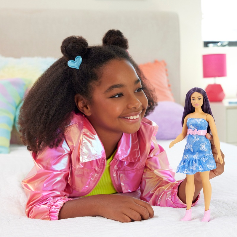 Barbie Fashionistas Pop 231 met paars Haar & Denim Vlinder Jurk
