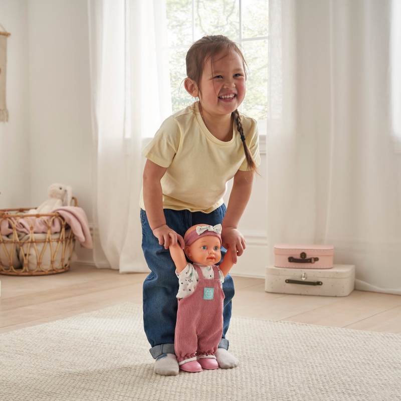 Baby Pop Leert Lopen
