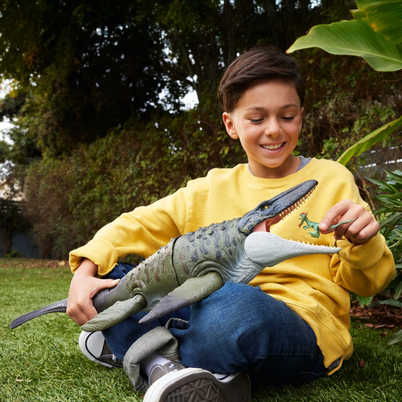 Jurassic World Rebirth Bite 'N Blast Dinosaur Action Figure Mosasaurus view 3