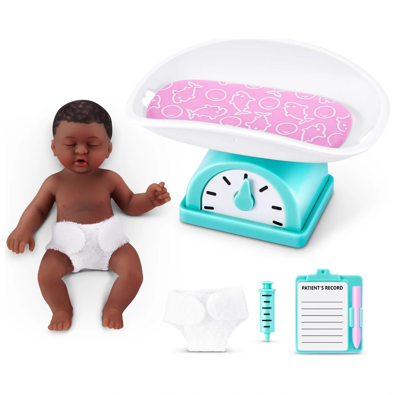 Close up of 5 Surprise baby doll features UK