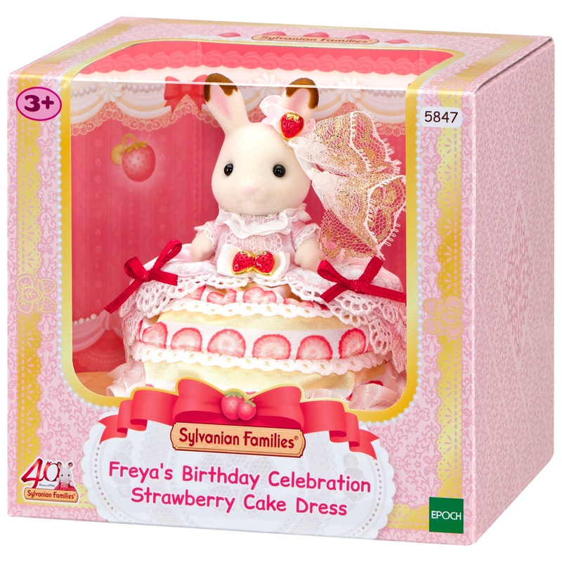 Sylvanian Families Freya's 40th Birthday Celebration Strawberry Cake Dress