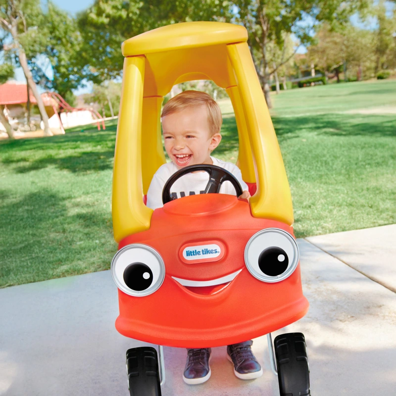 front view of Cozy Coupe classic ride-on toy