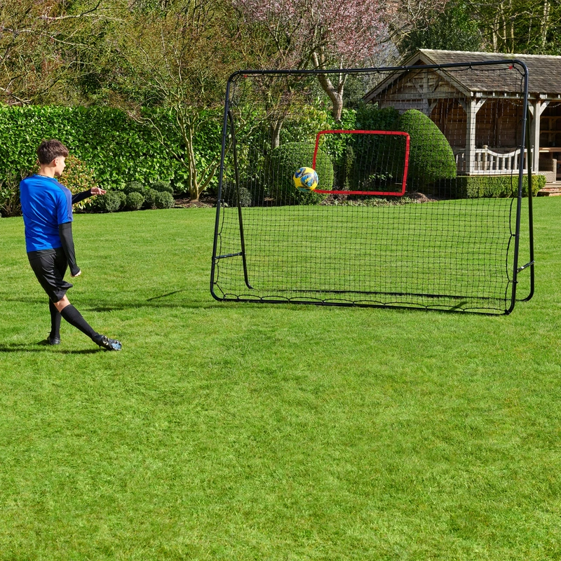 Adjustable angle feature on football rebounder