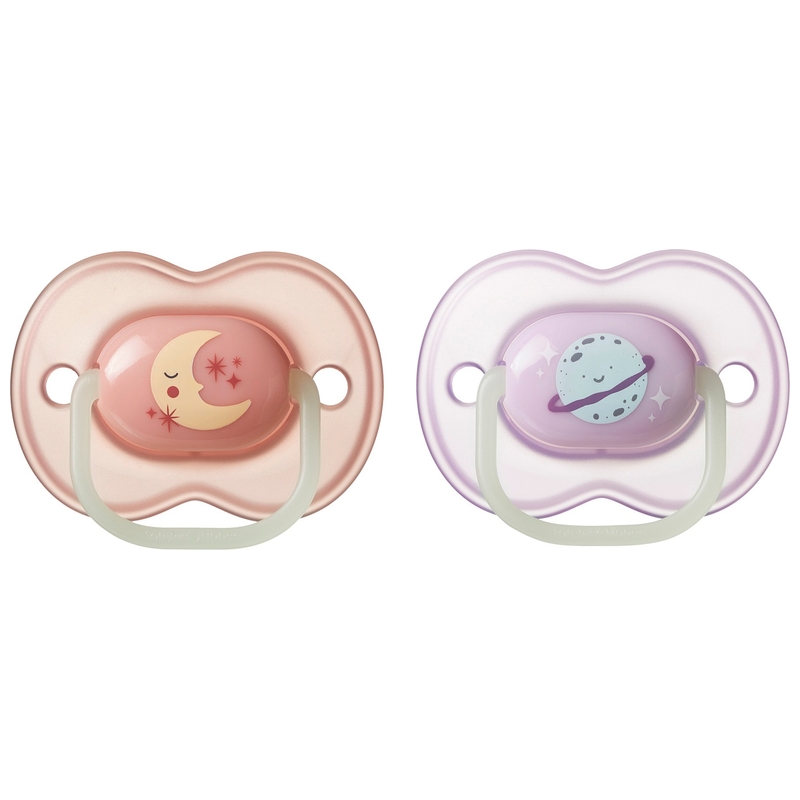 Tommee Tippee 6 Months+ Everyday Favourites Glow in the Dark Dummies 2 Pack Assortment