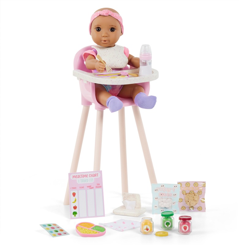 Our Generation Puppe Baby Emilia mit Hochstuhl Set