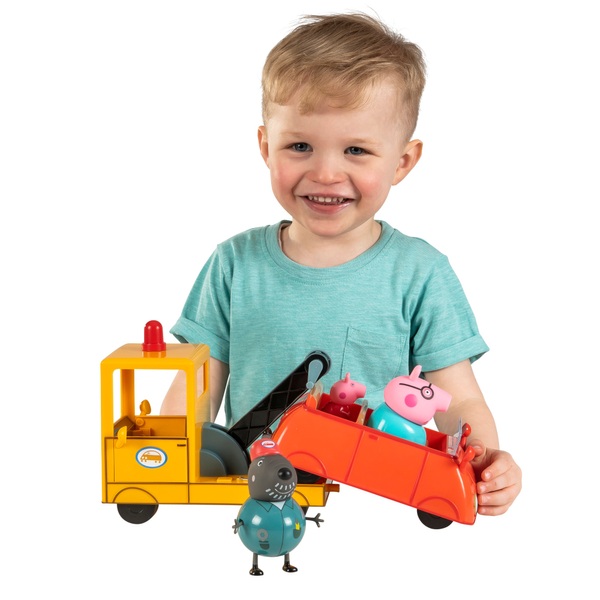 Peppa Pig Grandad Dog's Recovery Set | Smyths Toys UK