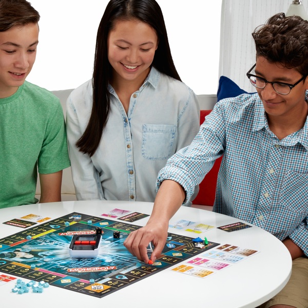 Monopoly Ultimate Banking - Board Games UK