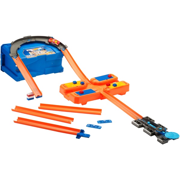 hot wheels track builder cdu with curved track pieces