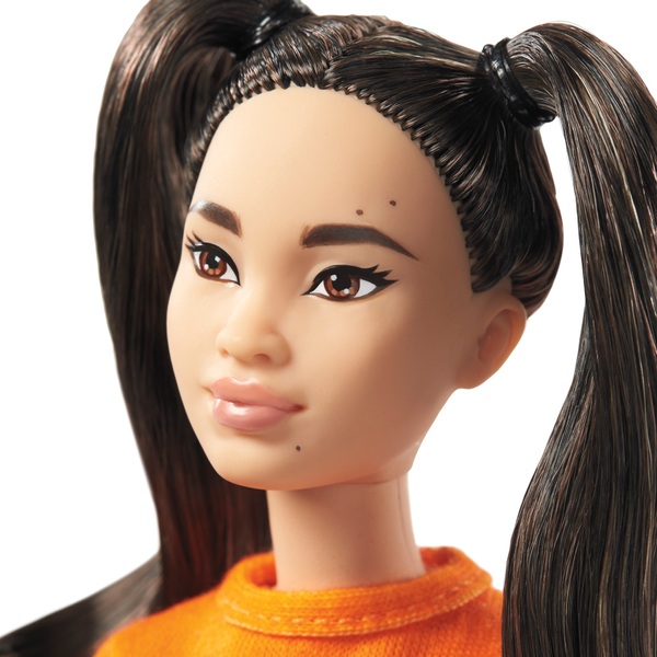 Barbie Fashionista Doll 145 Feelin Bright - Smyths Toys UK