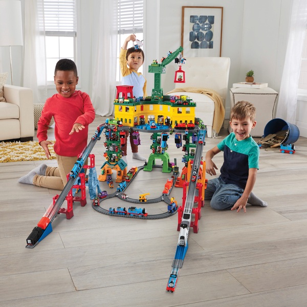 thomas and friends super station playset