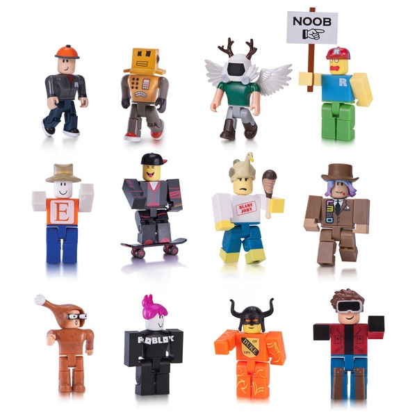 Roblox Classics 12 Figure Pack Exclusive To Smyths Toys Superstores Uk - 