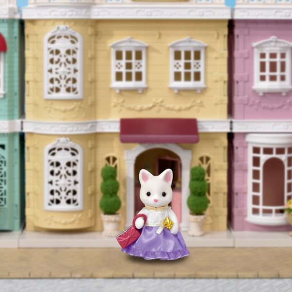 sylvanian families town girl