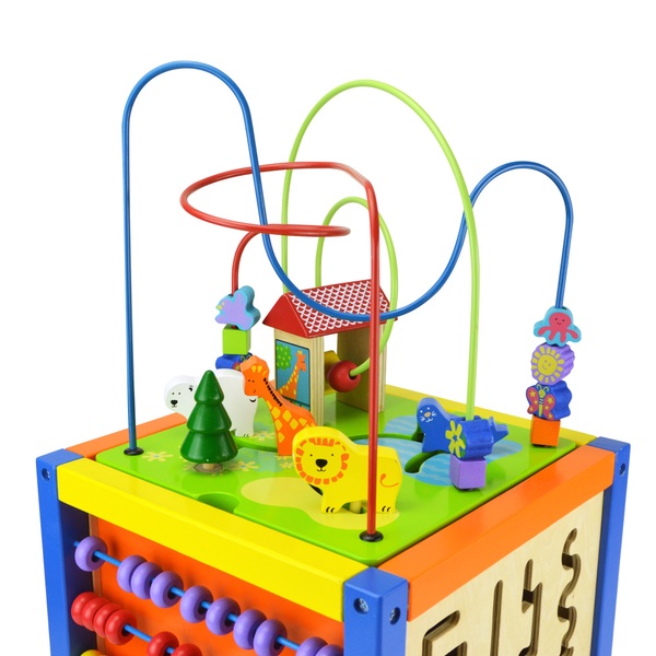 squirrel play wooden building blocks