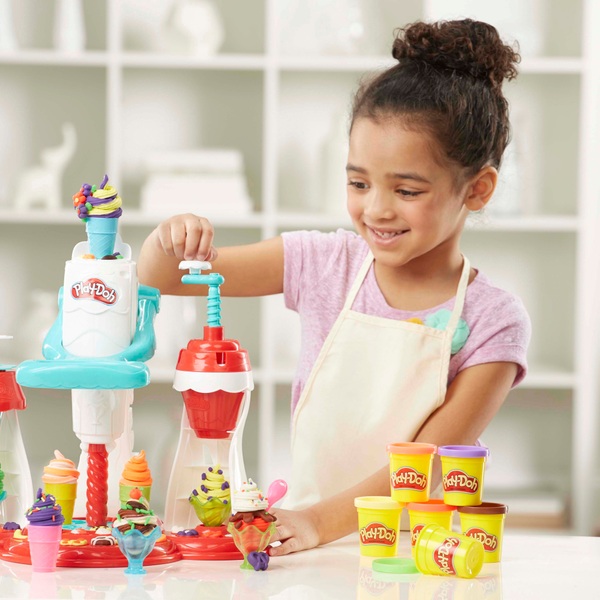 Play-Doh Kitchen Creations Ultimate Swirl Ice Cream Maker - Smyths Toys