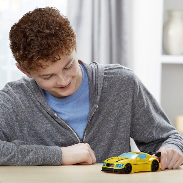 Transformers Cyberverse Ultra Class Bumblebee Transformers UK