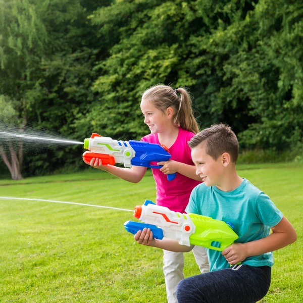 play water gun