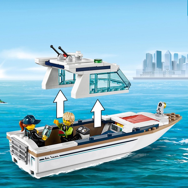 LEGO 60221 City Diving Yacht - LEGO City UK