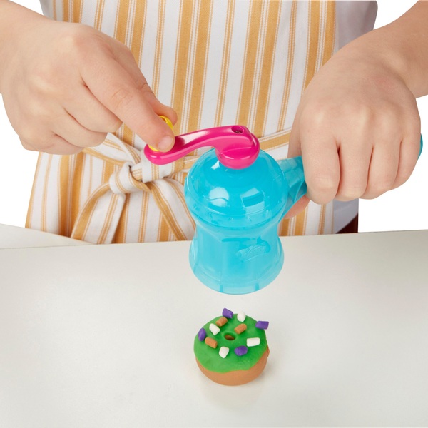 PlayDoh Kitchen Creations Delightful Donuts Set with 4 Colours Play