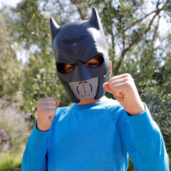 B A T M A N H A T R O B L O X Zonealarm Results - batman mask roblox id