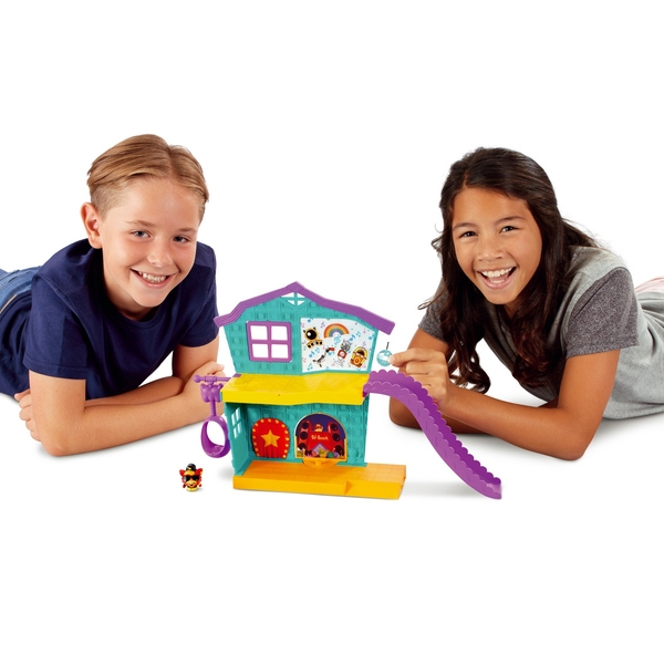 Moshi Monsters Egg Hunt Blingo's Party House Playset Great value toys UK