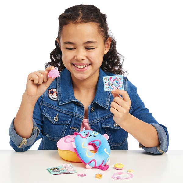 Pikmi Pops Doughmi Surprise Pack | Pikmi Pops | Smyths Toys UK