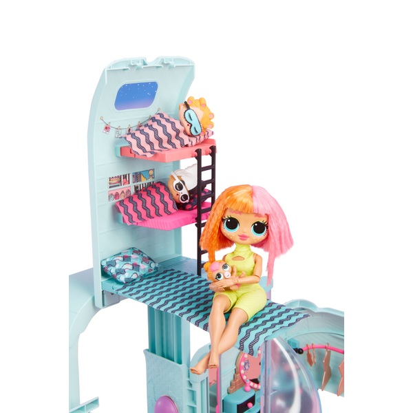 Lol Surprise 2 In 1 Glamper Playset Smyths Toys Uk