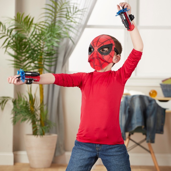 Marvel SpiderMan  Slinging Armour Set Smyths Toys UK