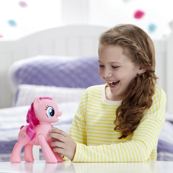 My Little Pony Oh My Giggles Pinkie Pie - Smyths Toys