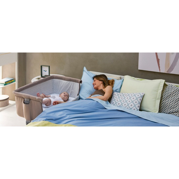 Chicco Next2Me Side Sleeping Crib Chick to Chick Cot & Cot Beds