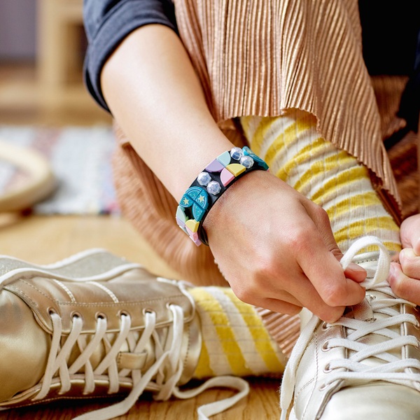 LEGO 41903 DOTS Cosmic Wonder Bracelet Smyths Toys UK