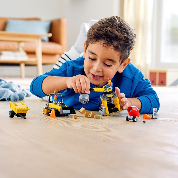 LEGO 60252 City Great Vehicles Construction Bulldozer Set | Smyths Toys UK