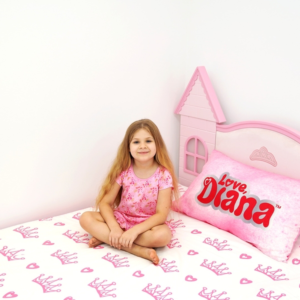 Love Diana Crown Single Duvet Set Smyths Toys Uk - roblox bedding single uk