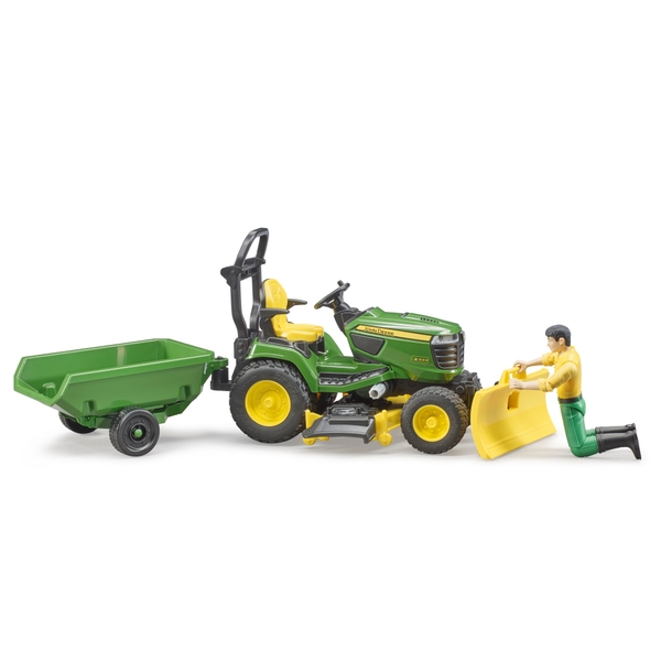 Bruder John Deere Lawn Tractor With
