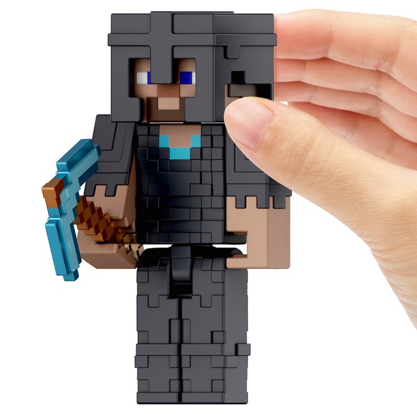 Minecraft Action Figures Steve in Netherite Armor 8cm