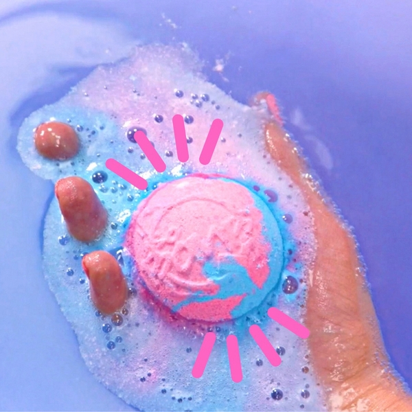 So Bomb DIY Light Up Bath Bomb Case Smyths Toys UK