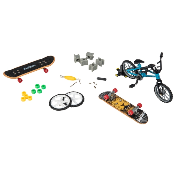 Finger Skateboard Half Pipe Playset Smyths Toys UK