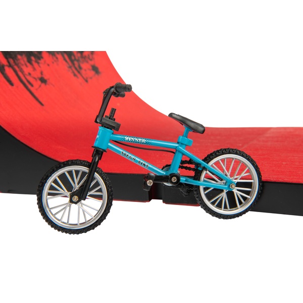 Finger Skateboard Half Pipe Playset Smyths Toys UK